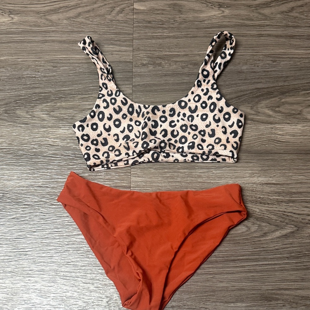 SHEIN Leopard Print and Orange Kids Bikini